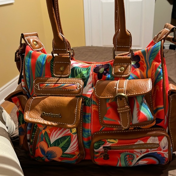 Great condition Desigual bag multi colour with camel leather and top zipper - Picture 8 of 8